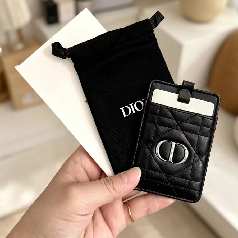 Bolso Dior de Dior, multifunci - Perfume Fine Fragrance reseña y precio